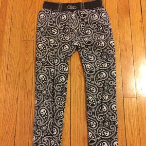 Leggings with paisley skull print